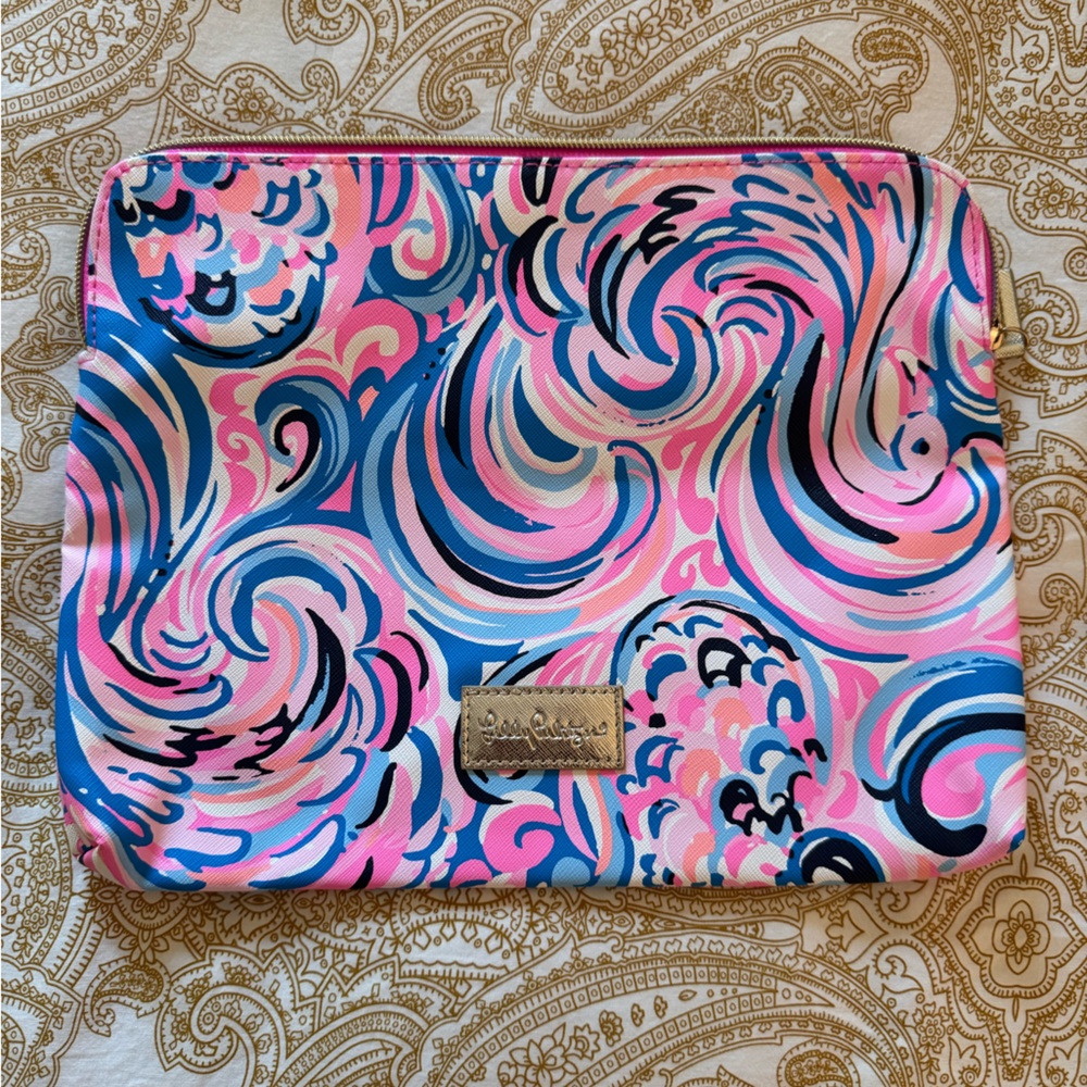 Lilly Pulitzer travel pouch